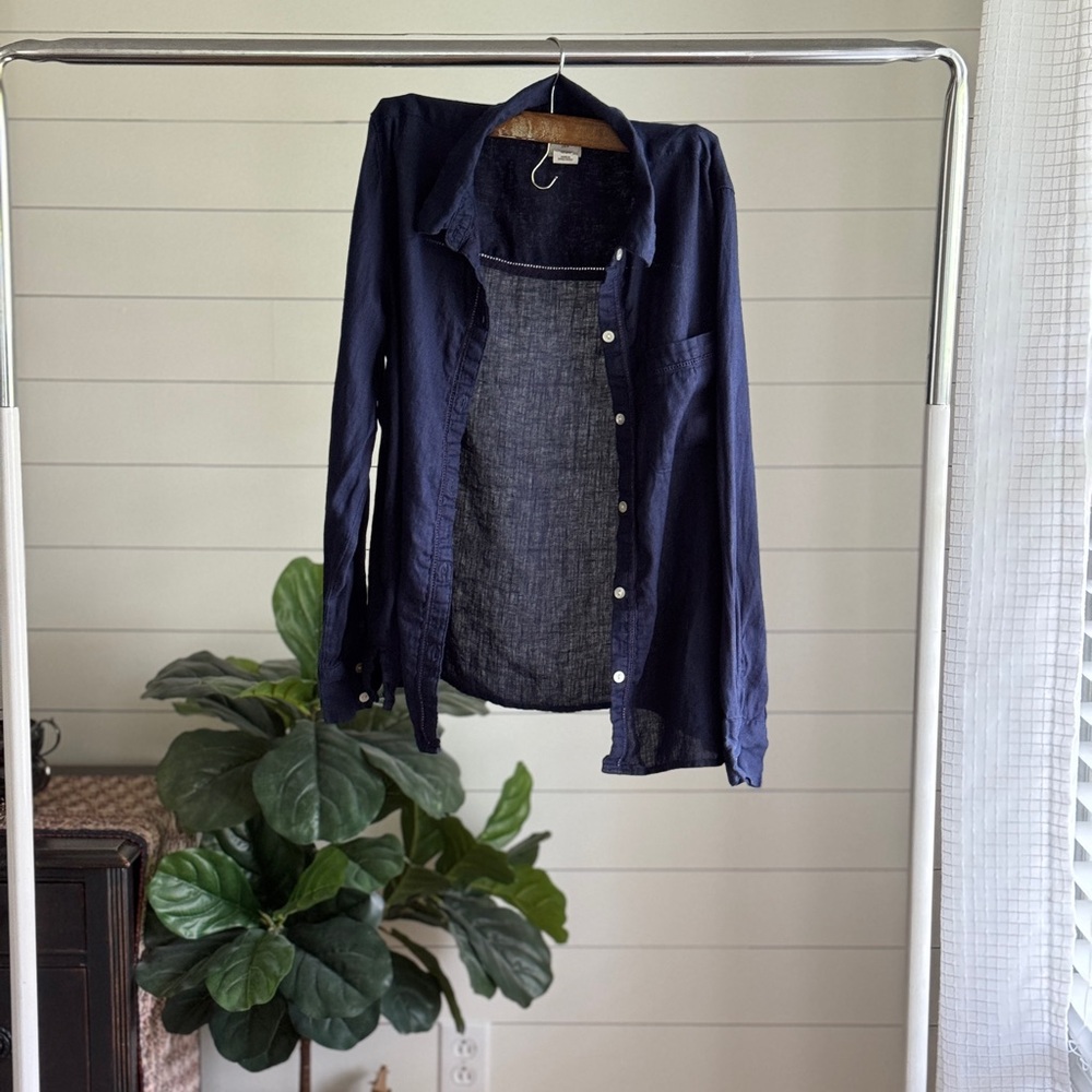 Joie Navy Linen Button-Down Shirt